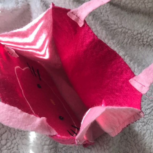 hello kitty vintage bag. 💞🦋 - Picture 2 of 3